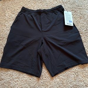 Lululemon pace breaker 9” lined